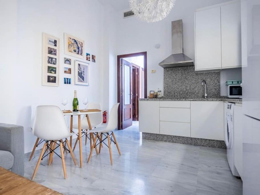 Aitana En Alvarez Quintero Seville Ngoại thất bức ảnh